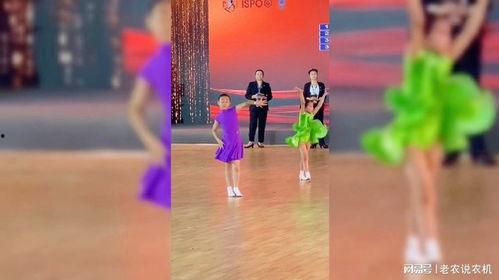 小娃娃跳舞视频,小娃娃欢快舞蹈，萌动瞬间捕捉