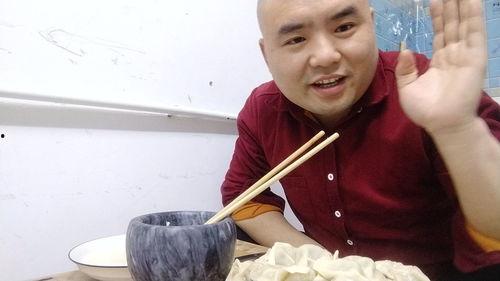 饺子视频片段,一招学会传统美味