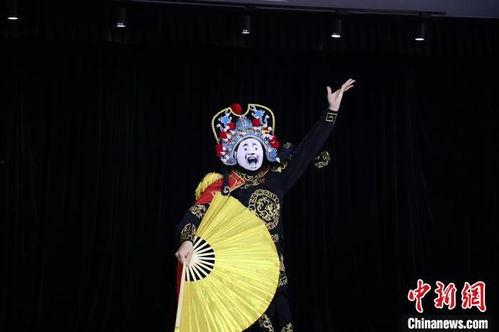 川剧变脸表演视频,瞬间切换，揭秘神秘脸谱艺术