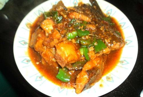 红烧鱼块视频,色泽诱人，鲜香四溢，轻松学会的烹饪秘诀