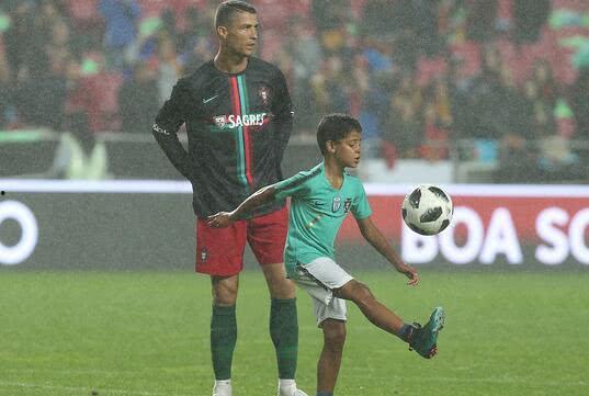 迷你罗视频,足球天才的精彩瞬间回顾